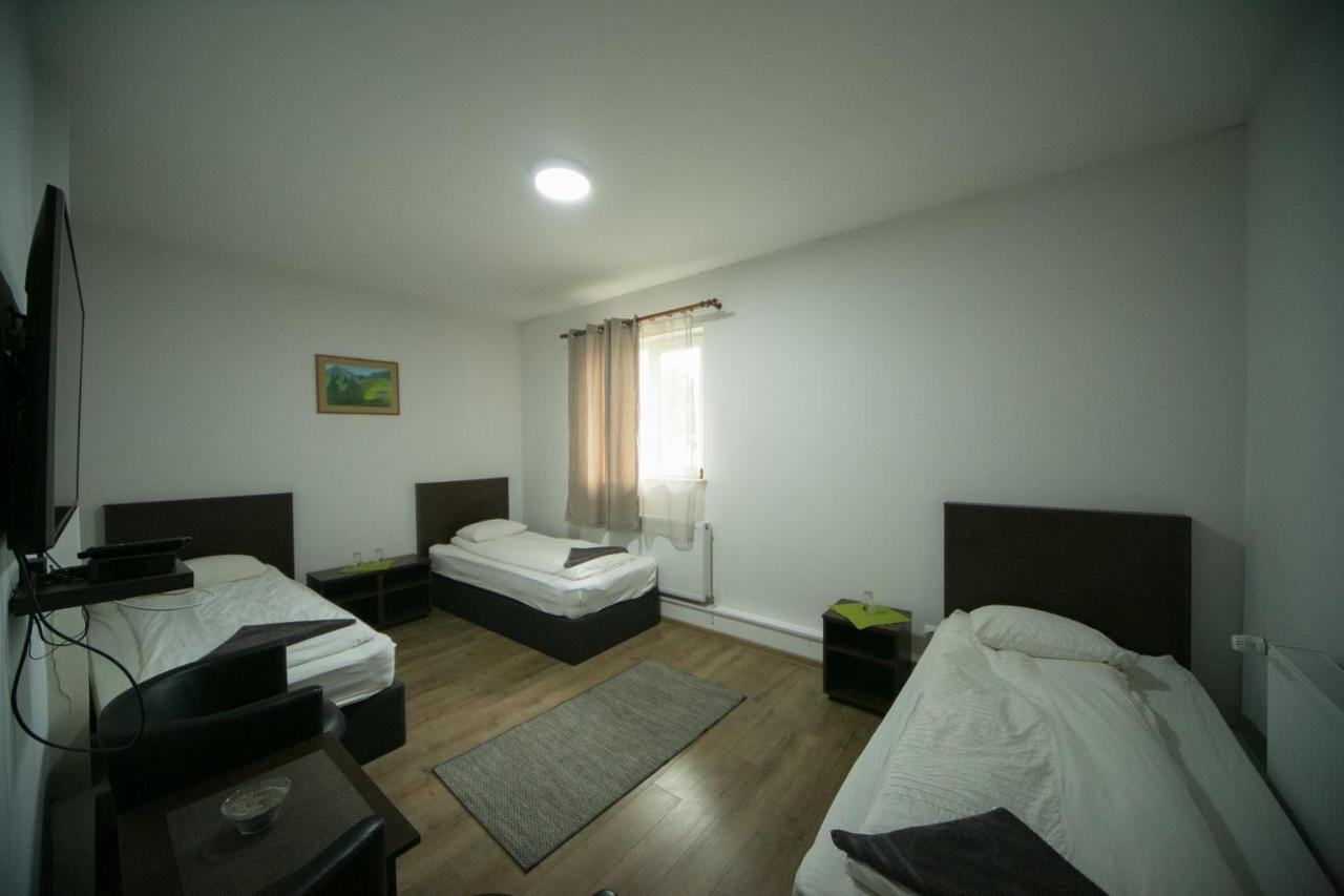Napsugar Panzio Motel Lunga  Bagian luar foto