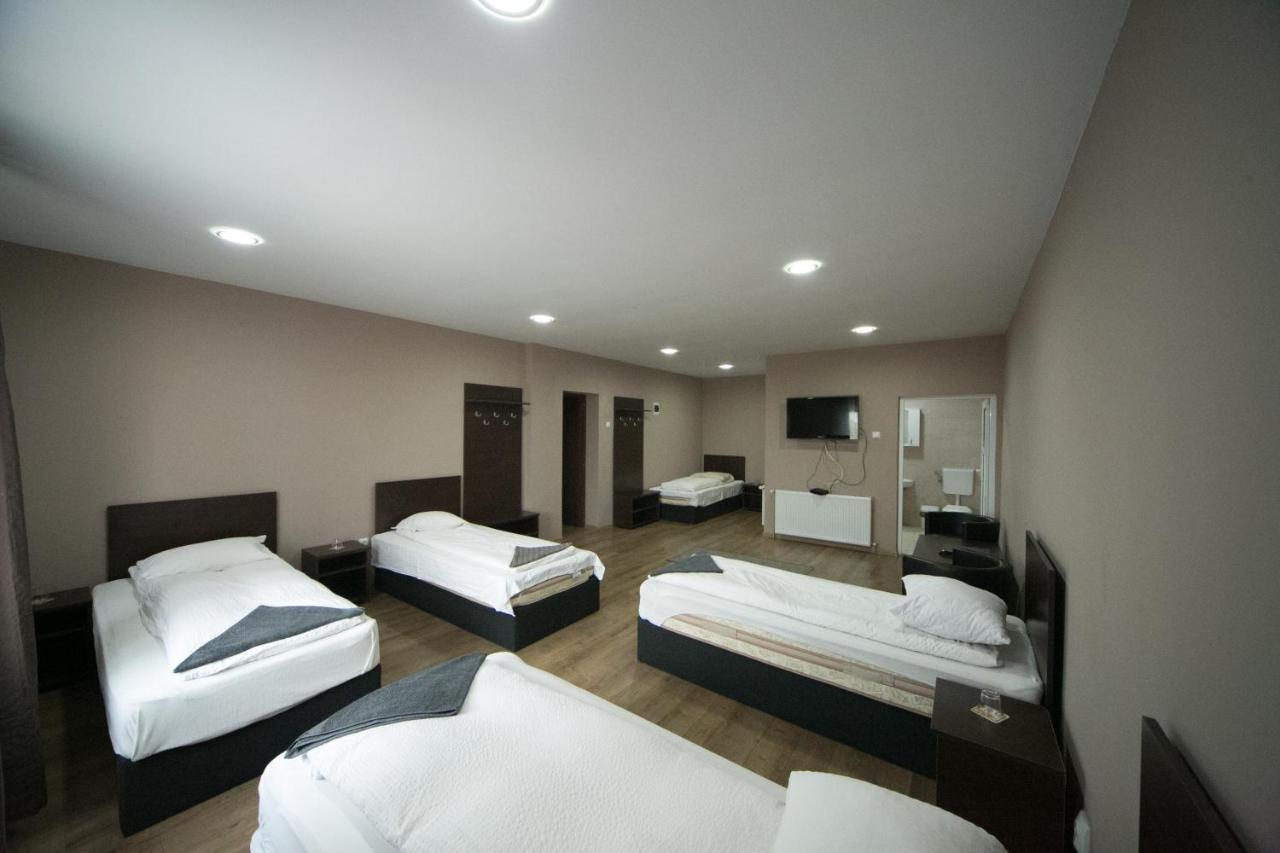 Napsugar Panzio Motel Lunga  Bagian luar foto